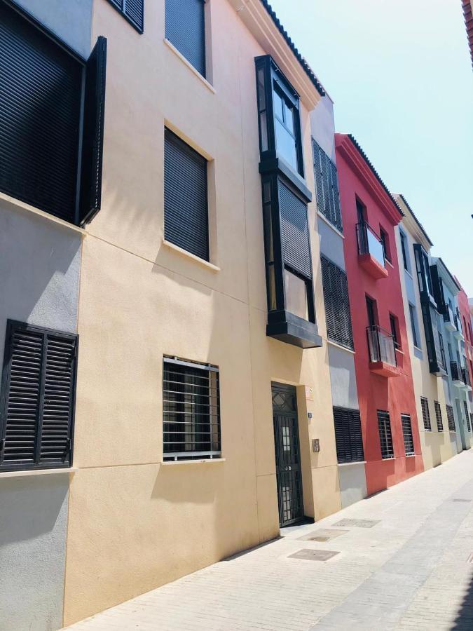 Low Cost Rooms La Merced Málaga Eksteriør billede
