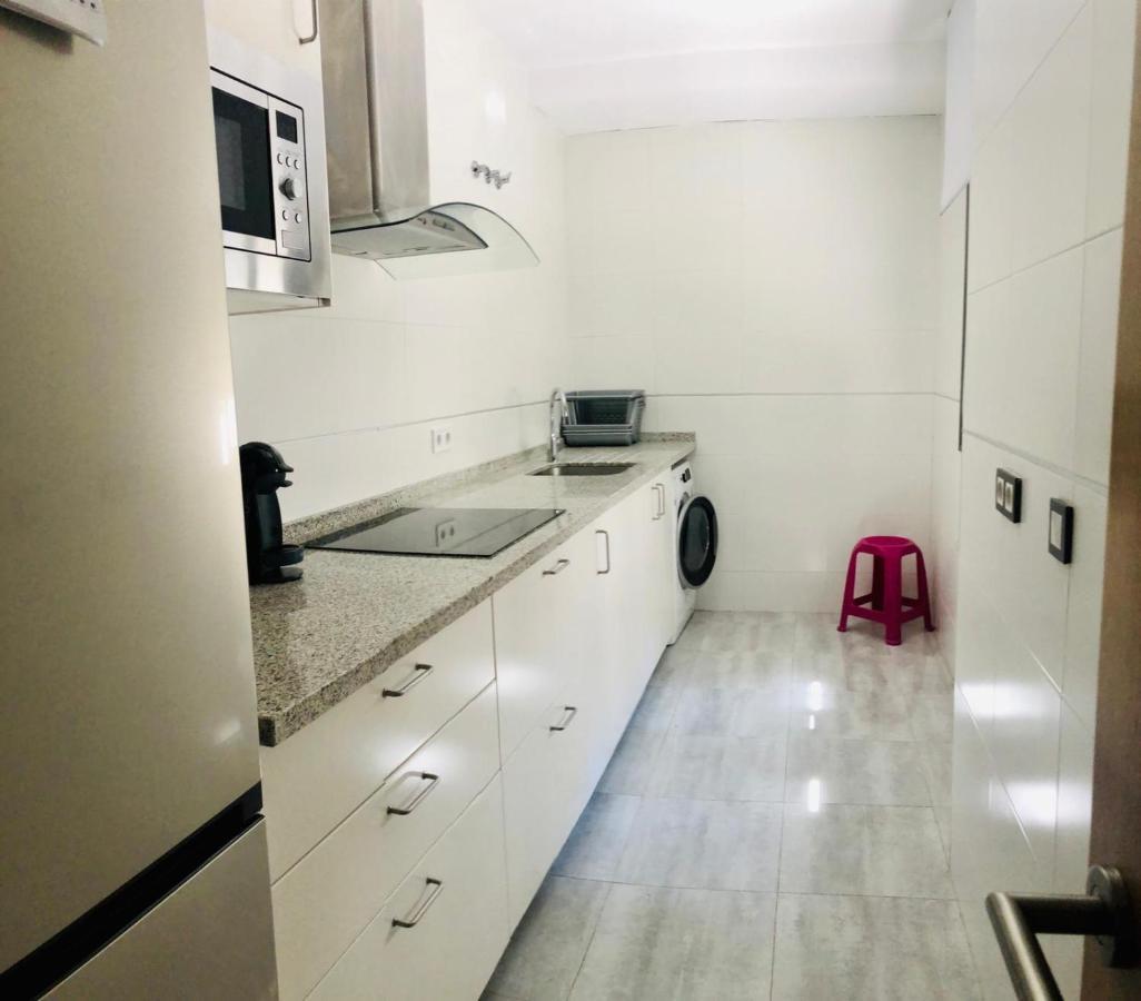 Low Cost Rooms La Merced Málaga Eksteriør billede